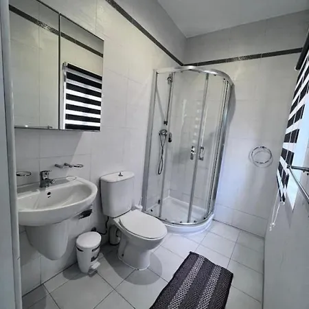 Seaside Spacious Penthouse With Amazing Views Слима